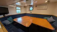 Onderzoeksvaartuig te koop