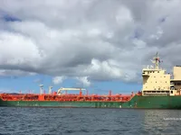 Olie-/chemikaliëntanker te koop