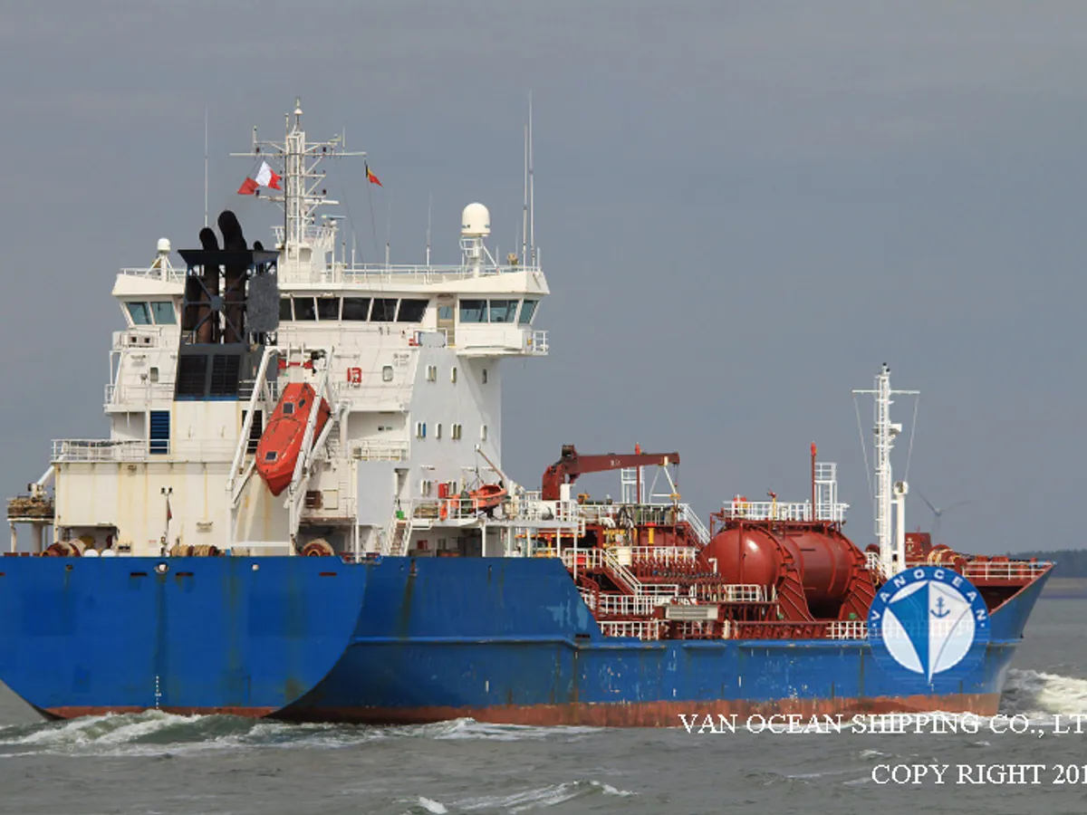 Olie-/chemikaliëntanker te koop