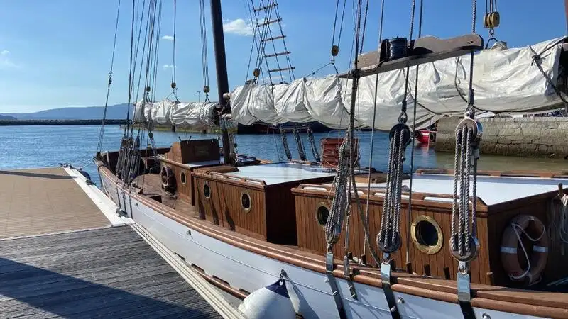 Veerboot te koop