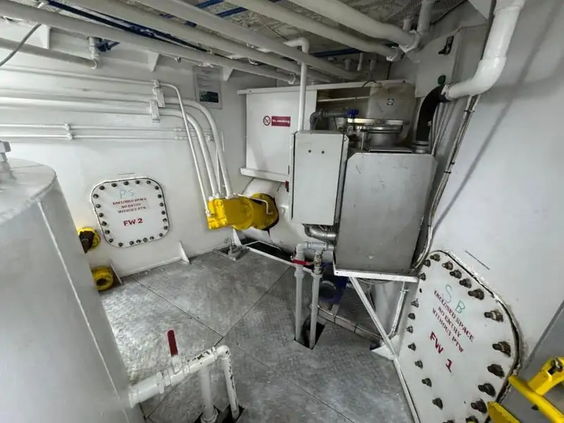 Containerschip te koop