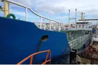 Oil/Chemical tanker Te koop