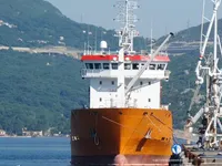 Olie-/chemikaliëntanker te koop