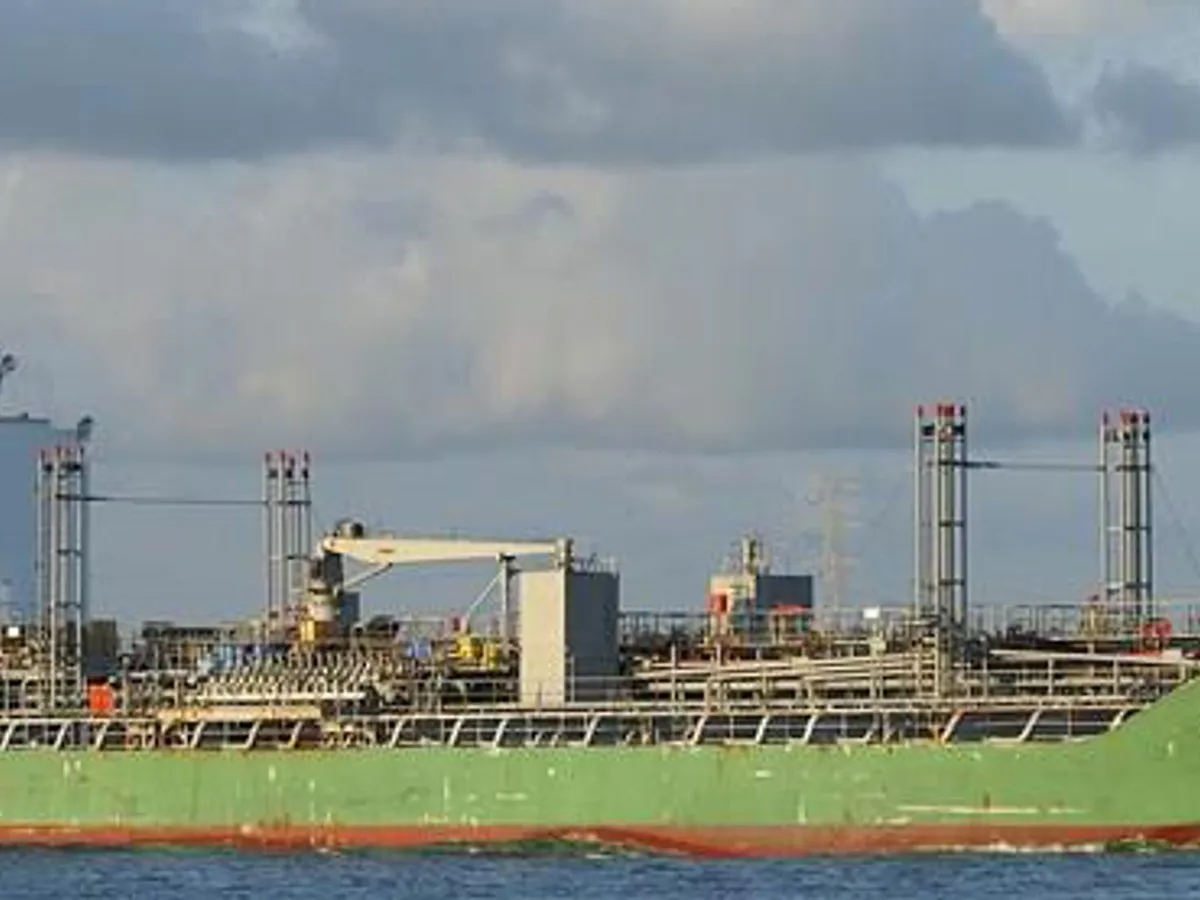 Olie-/chemikaliëntanker te koop