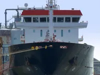Olie-/chemikaliëntanker te koop