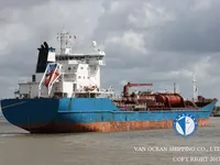 Olie-/chemikaliëntanker te koop