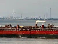 Olie-/chemikaliëntanker te koop