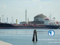 Olie-/chemikaliëntanker te koop