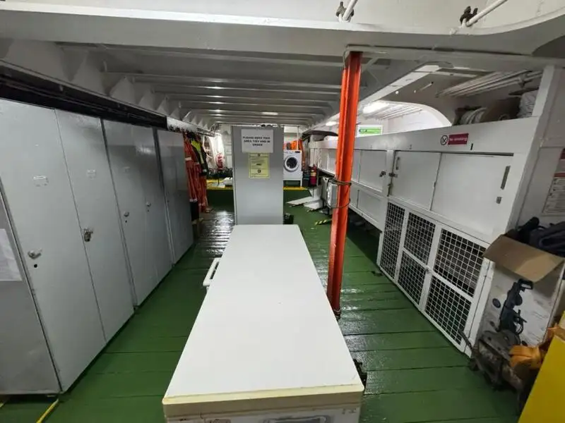 Containerschip te koop