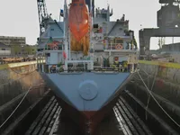 Olie-/chemikaliëntanker te koop