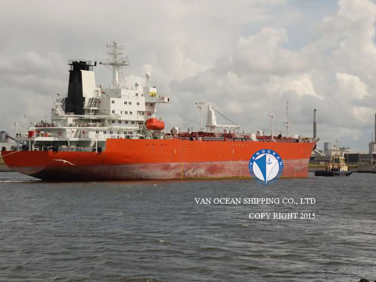 Olie-/chemikaliëntanker te koop
