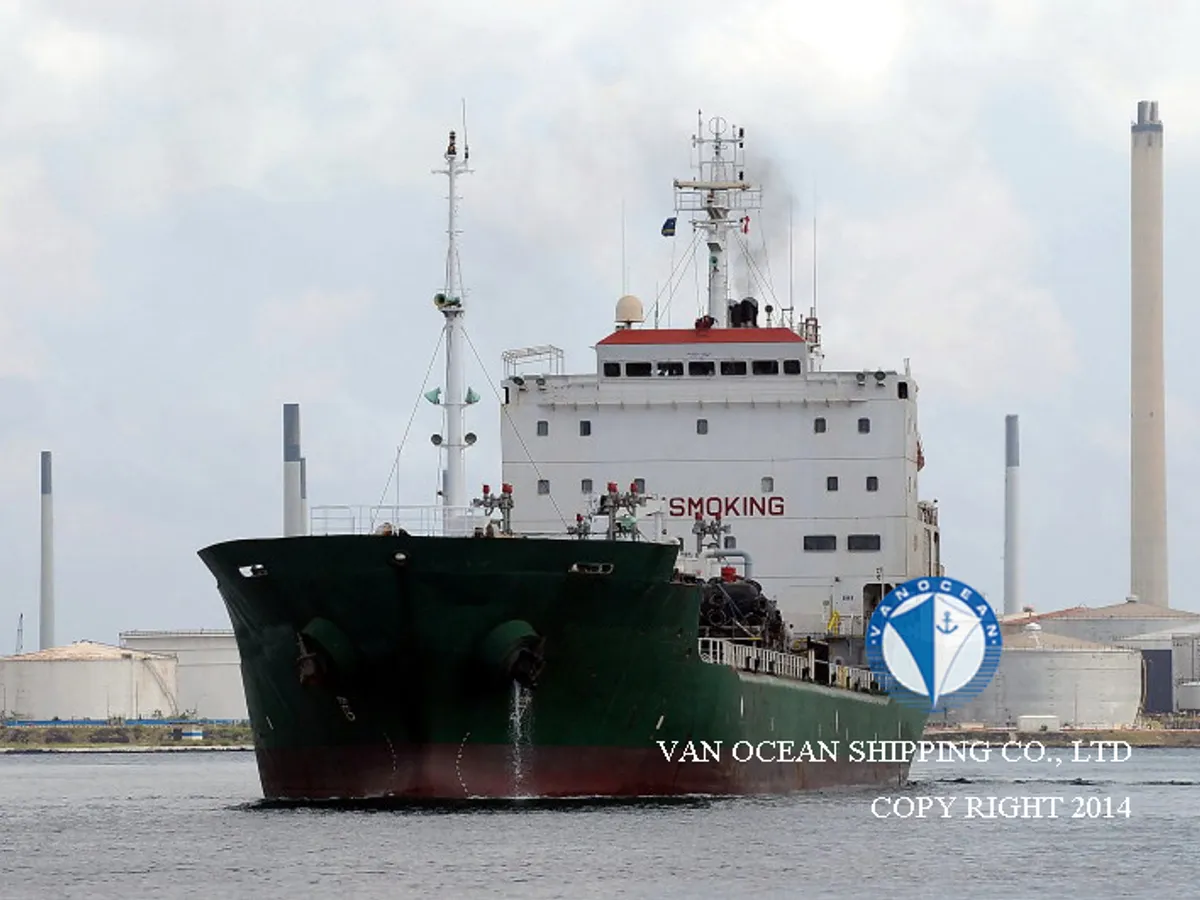 Olie-/chemikaliëntanker te koop