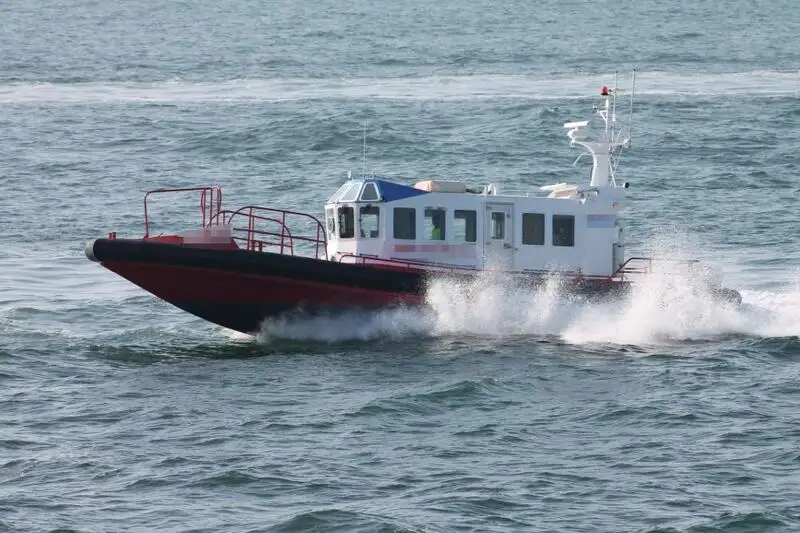 Bemanningsboot Te koop