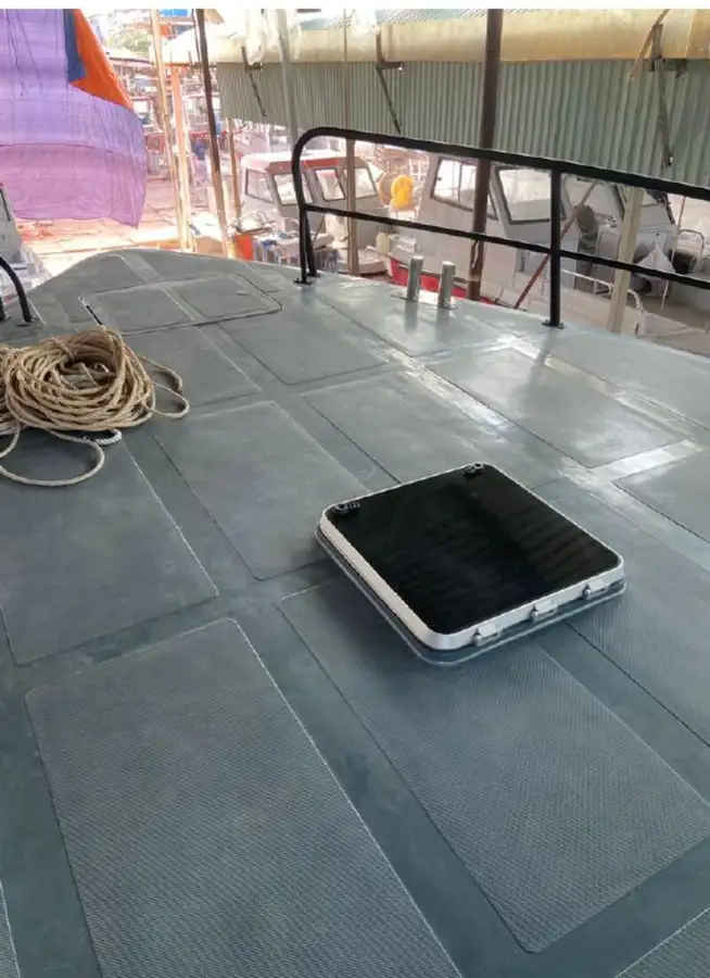 Bemanningsboot Te koop